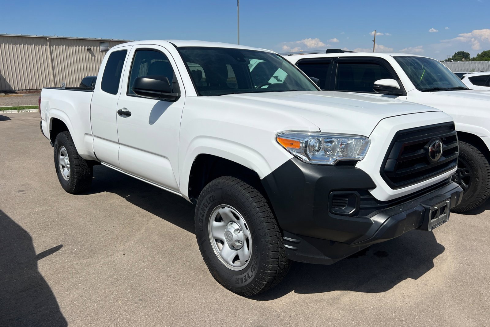 2022 Toyota Tacoma SR photo 2
