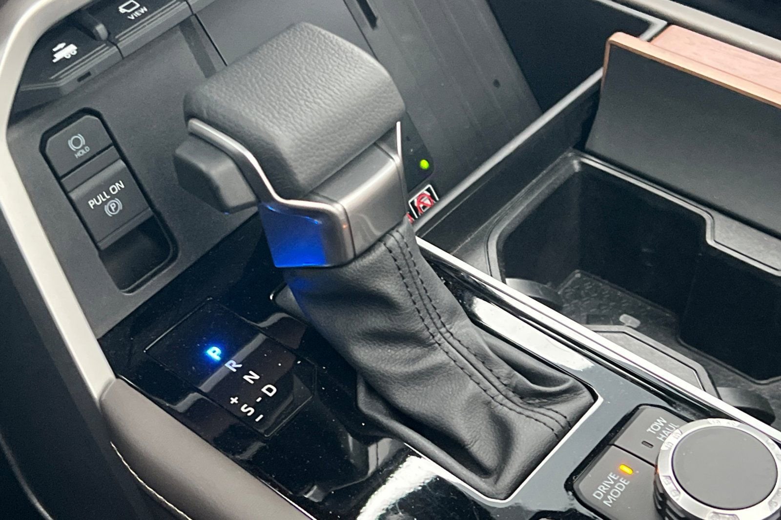 2025 Toyota Tundra 1794 Edition - Photo 17