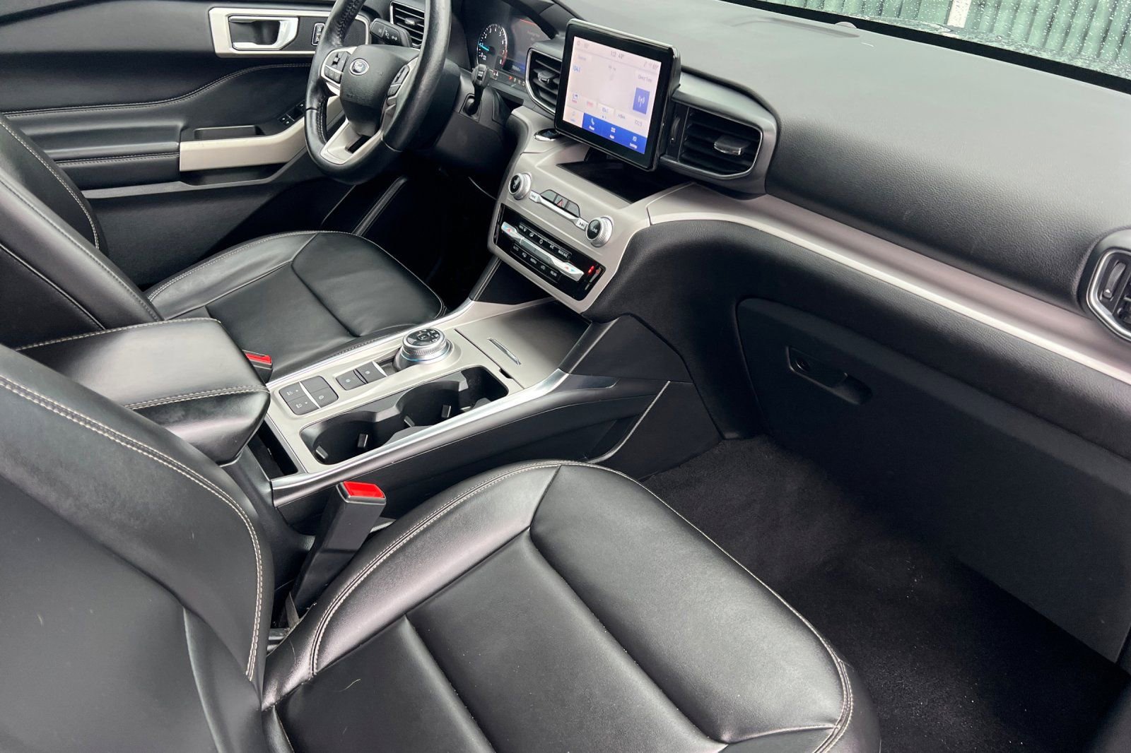 2023 Ford Explorer XLT - Photo 14