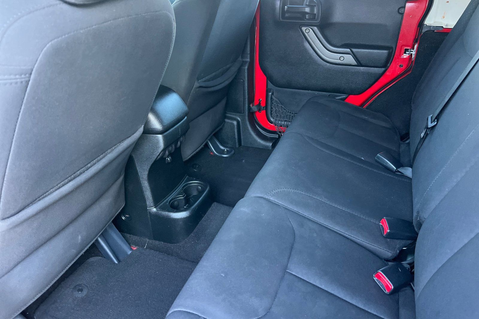 2018 Jeep Wrangler JK Unlimited Sport S - Photo 9