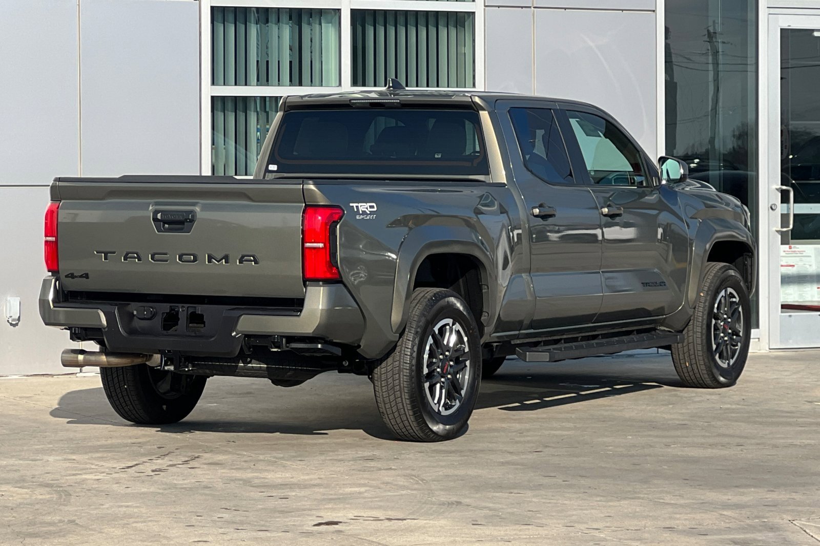 2025 Toyota Tacoma photo 4