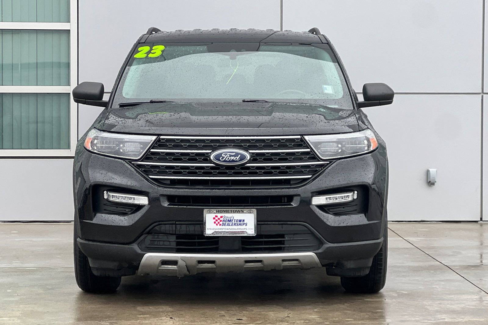 2023 Ford Explorer XLT - Photo 6
