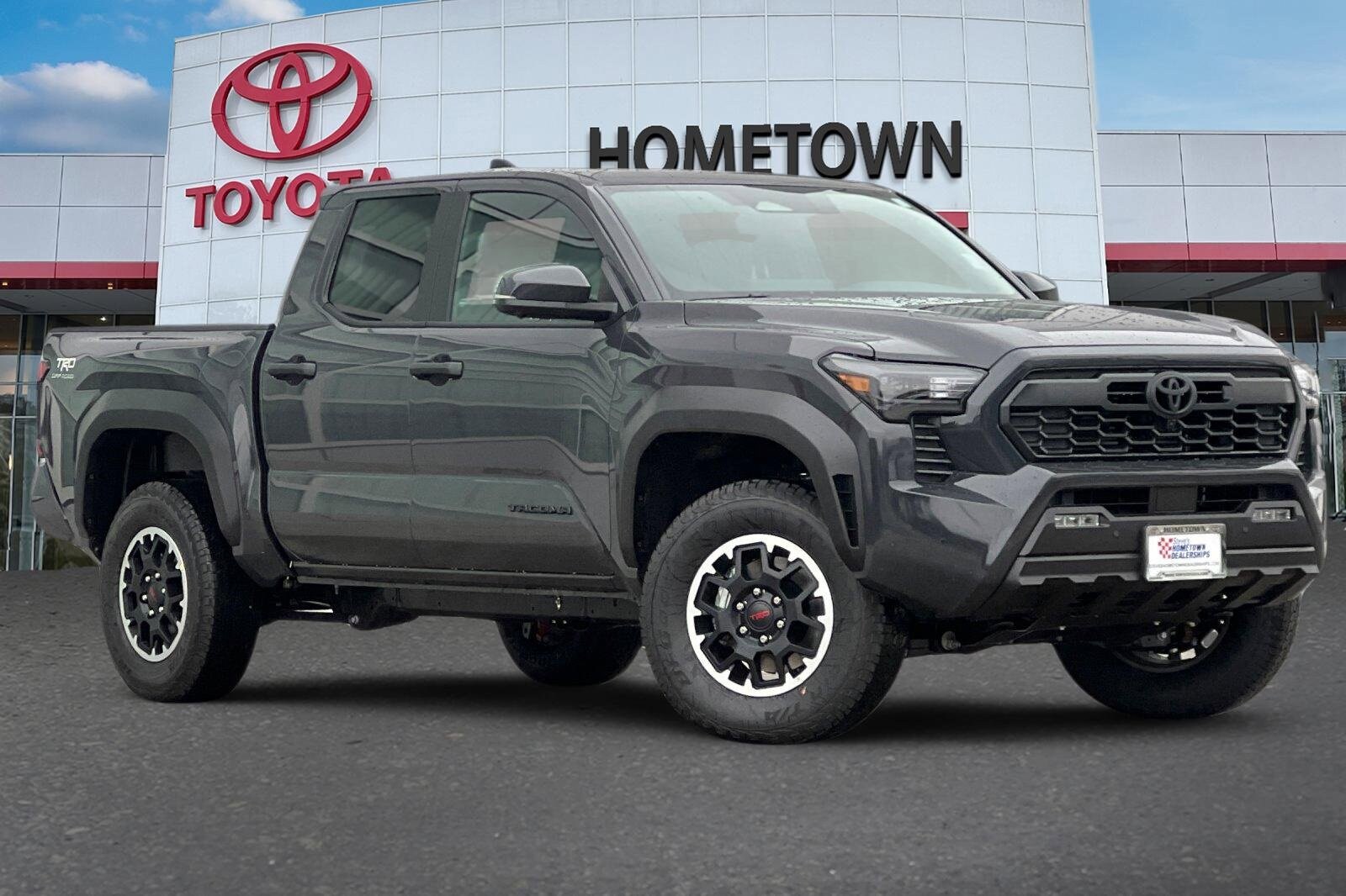 2025 Toyota Tacoma TRD Off-Road photo 2