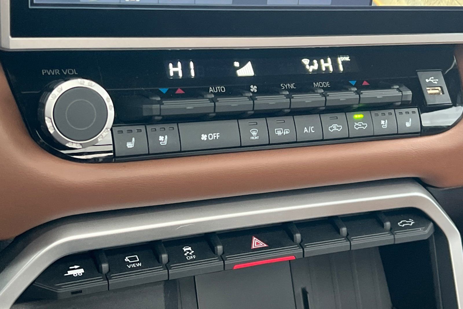 2025 Toyota Tundra 1794 Edition - Photo 16