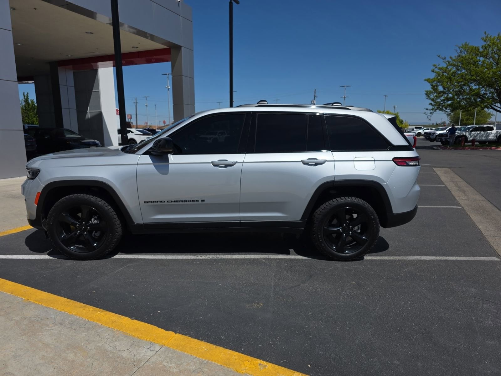 2024 Jeep Grand Cherokee Altitude X 4x4's photo