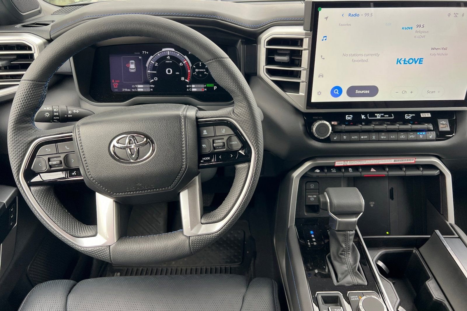 2025 Toyota Sequoia Platinum - Photo 11