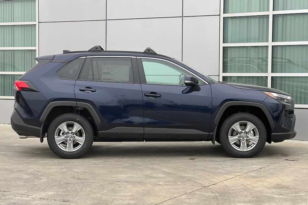 New 2025 Toyota RAV4 XLE SUV