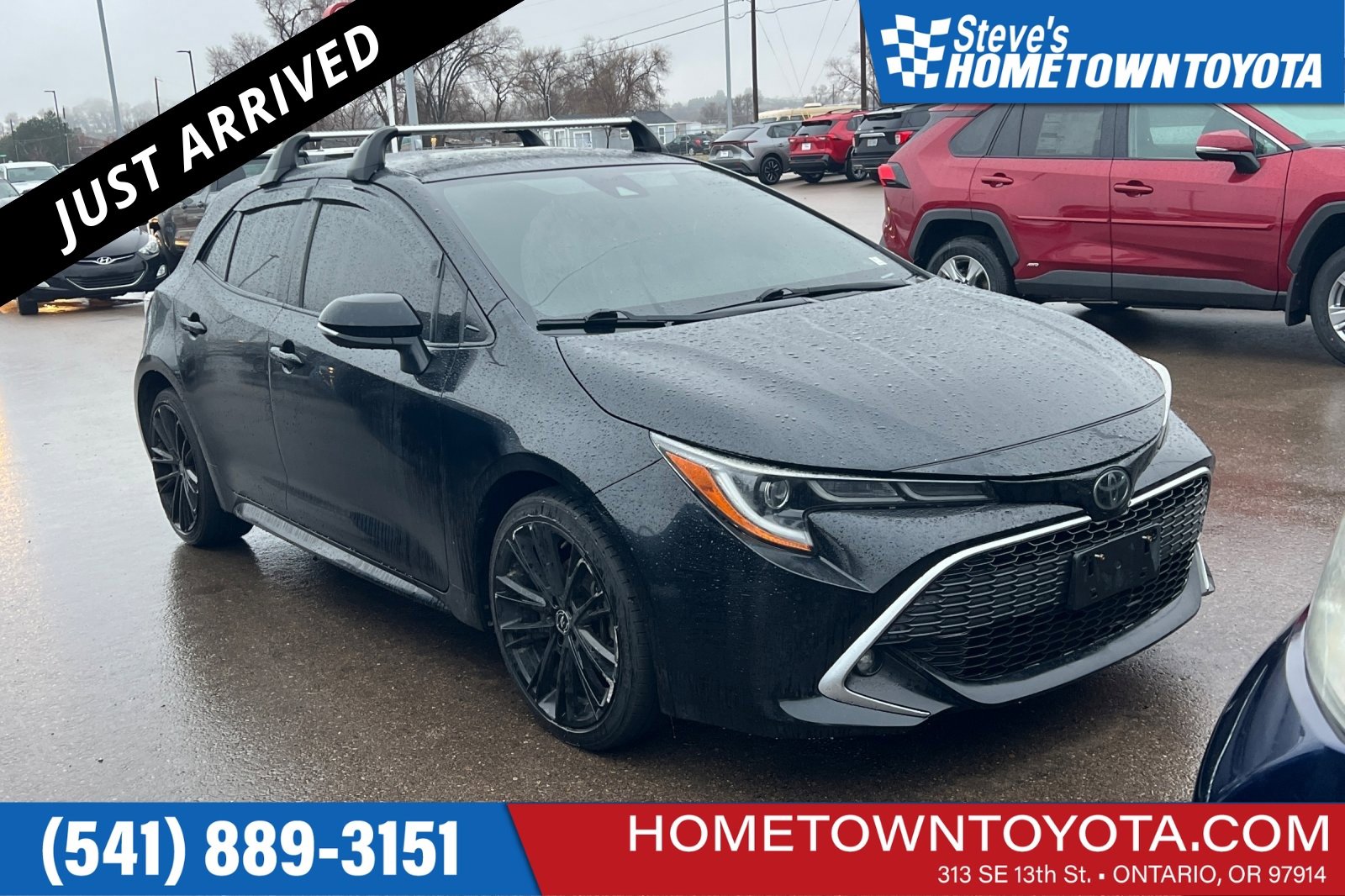 2021 Toyota Corolla Hatchback XSE's photo