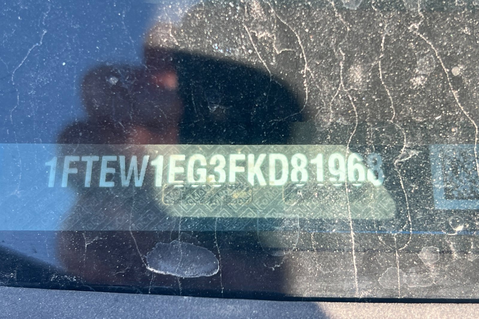 2015 Ford F-150 Lariat photo 2