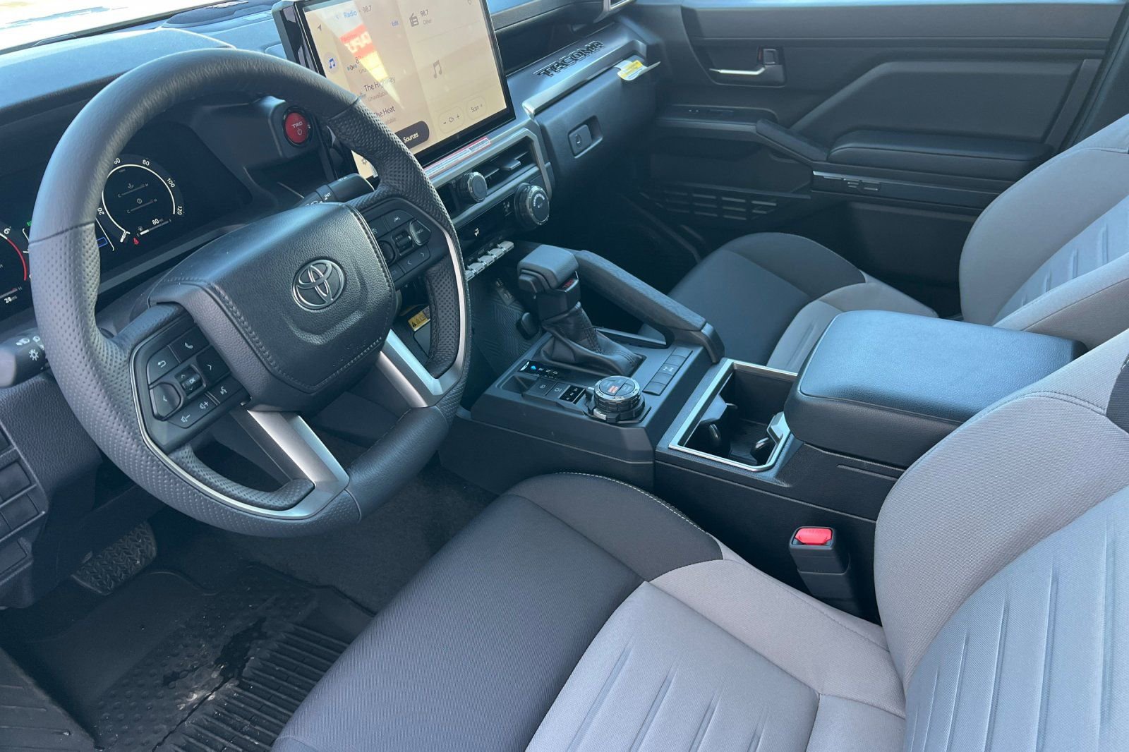 2026 Toyota Tacoma TRD Off Road - Photo 7