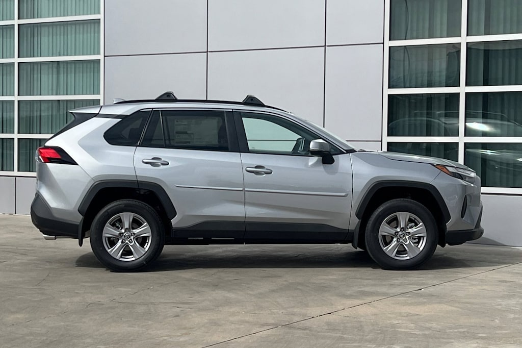 New 2025 Toyota RAV4 XLE SUV