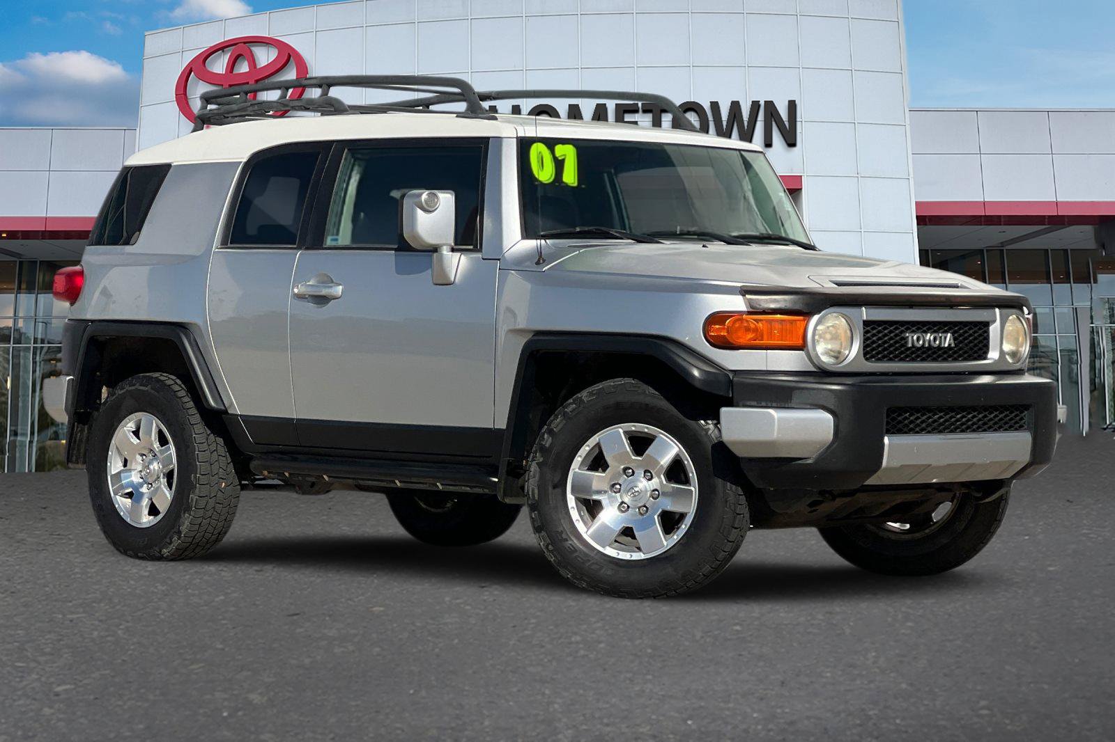 Used 2007 Toyota FJ Cruiser Base with VIN JTEBU11F370072659 for sale in Ontario, OR