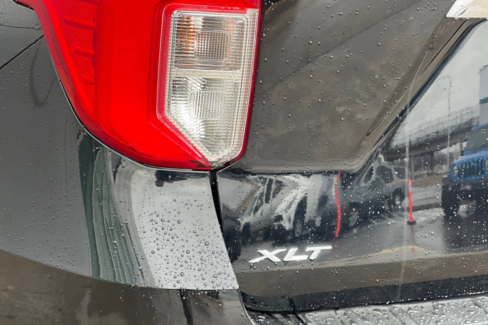 2023 Ford Explorer XLT - Photo 24
