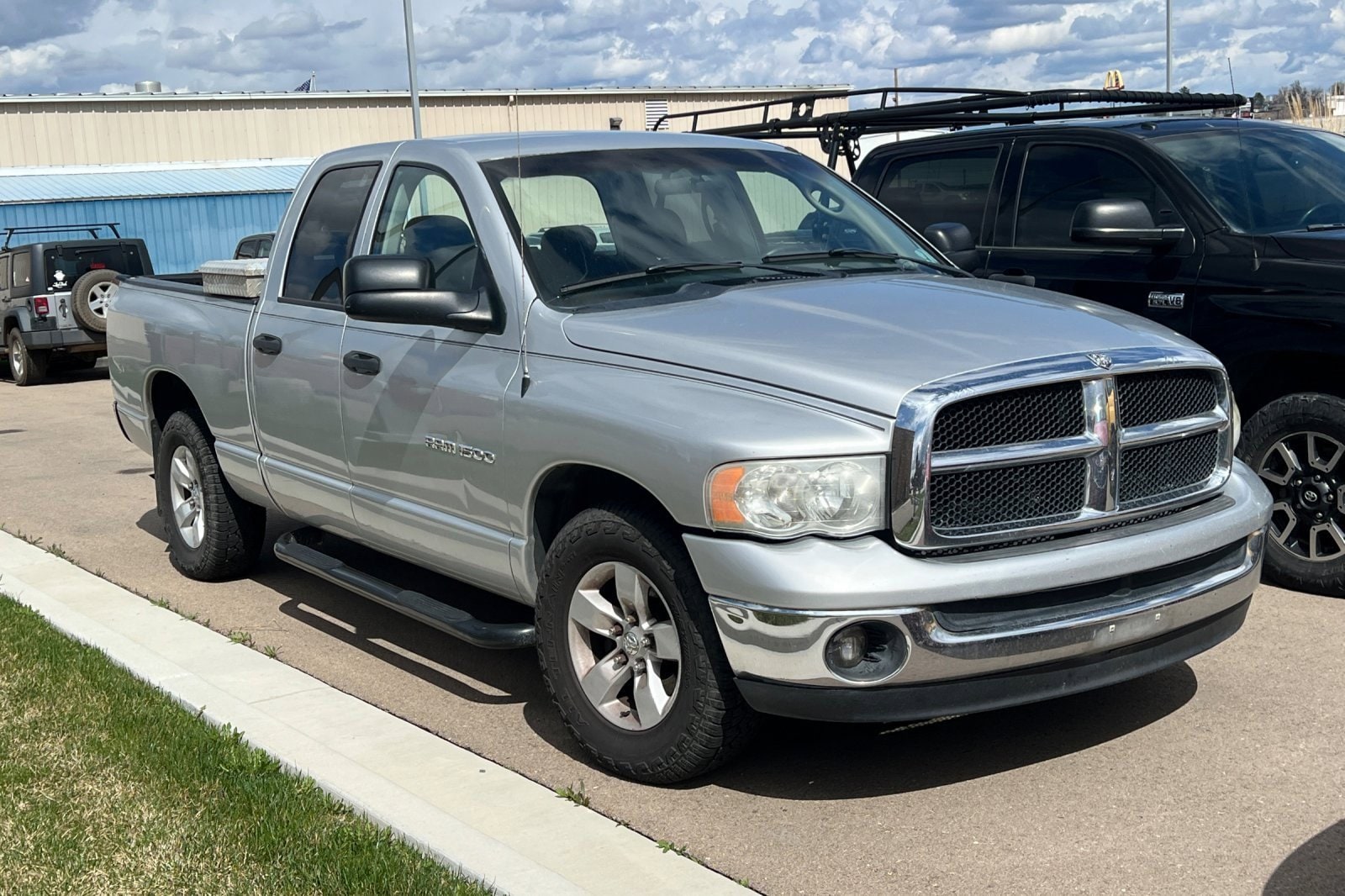 Used 2005 Dodge Ram 1500 Pickup SLT with VIN 1D7HA18N25J506345 for sale in Ontario, OR