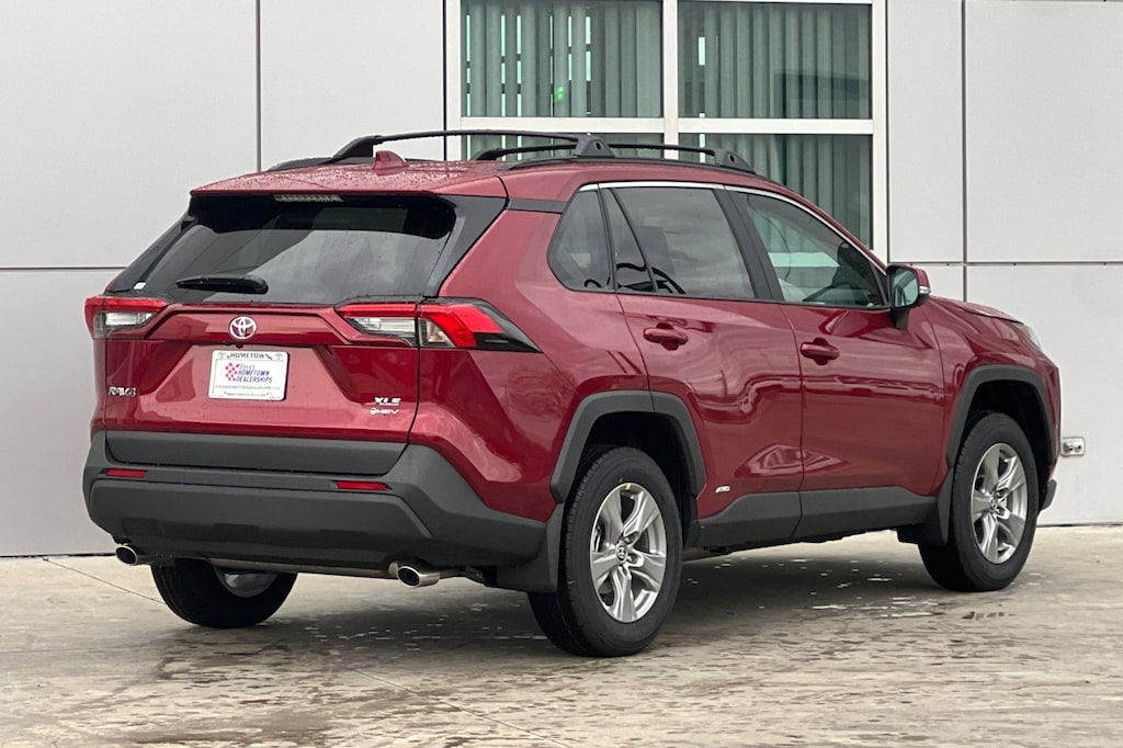 New 2025 Toyota RAV4 Hybrid XLE SUV