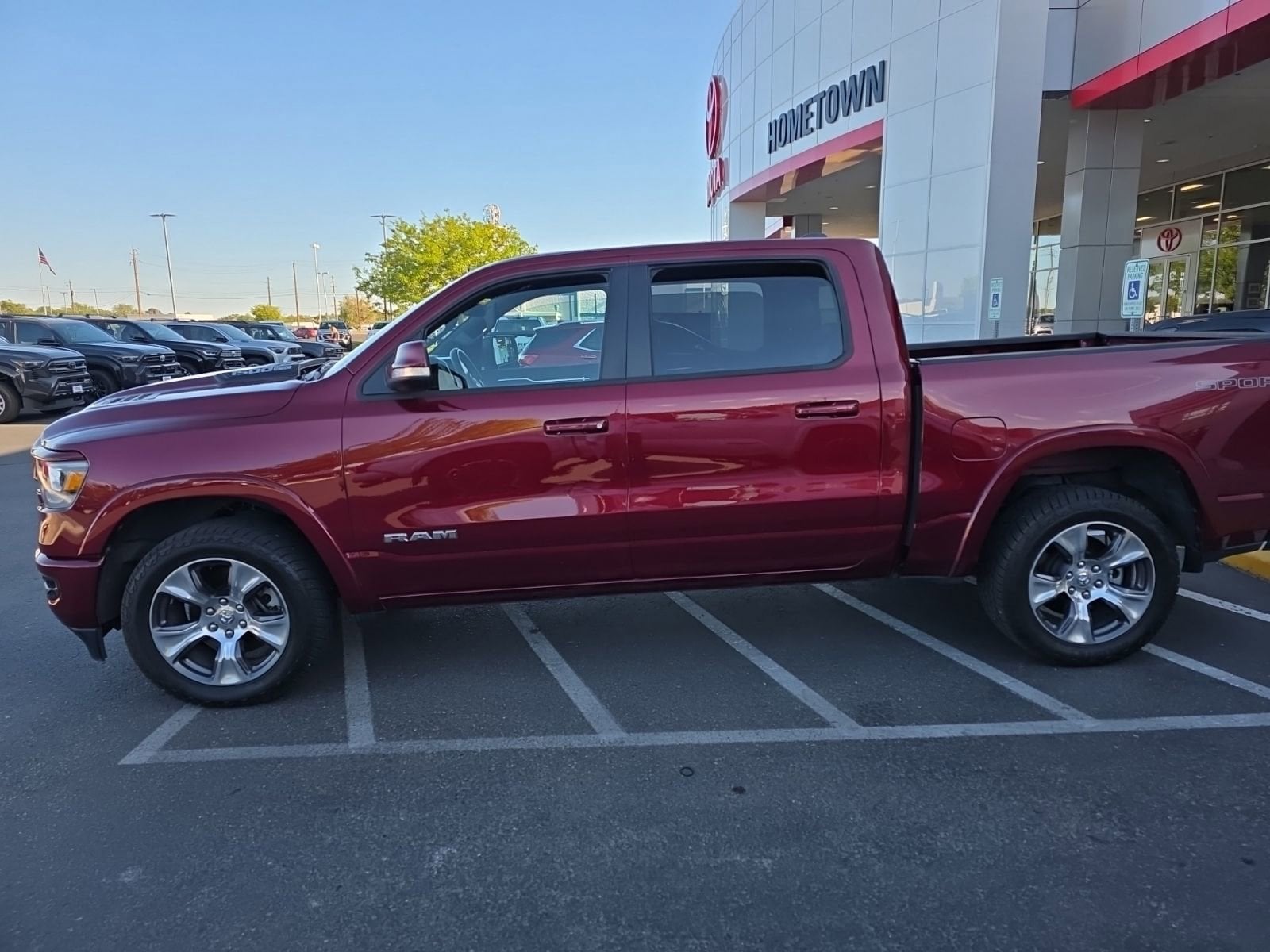 2022 RAM 1500 Laramie 4x4 Crew Cab 5'7's photo