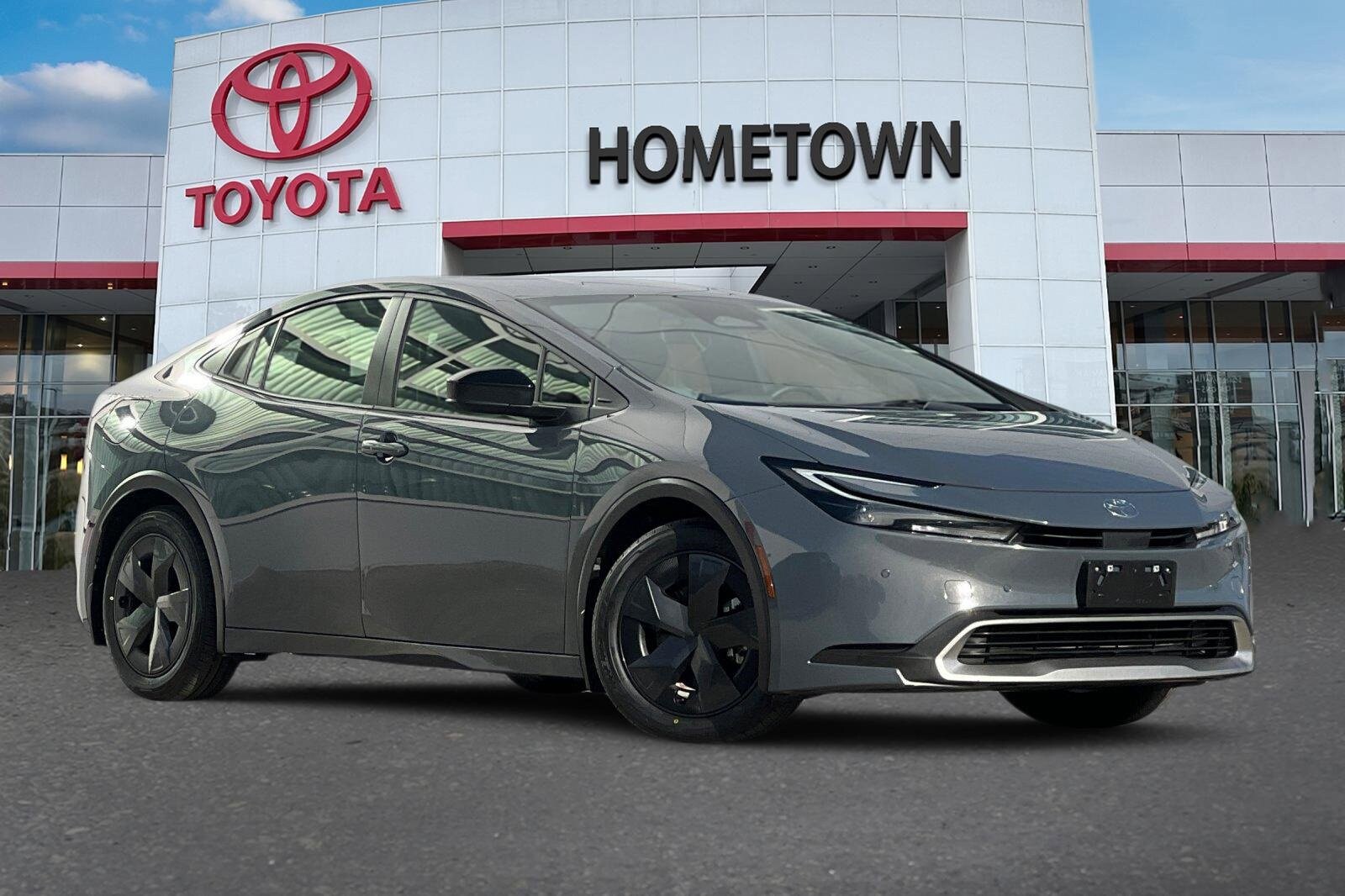 2024 Toyota Prius Prime SE photo 2