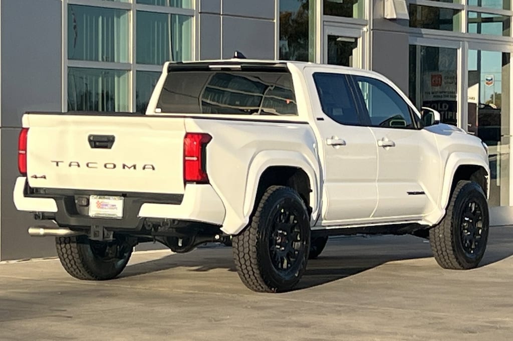 New 2025 Toyota Tacoma SR5 Truck Double Cab