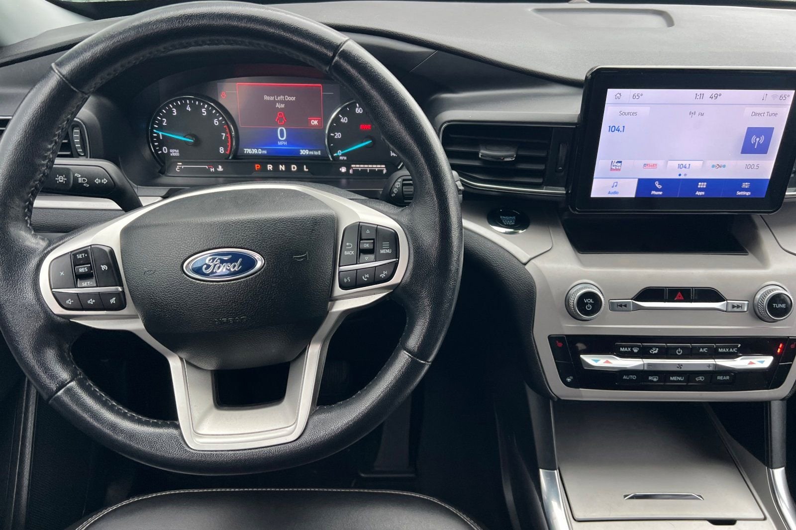 2023 Ford Explorer XLT - Photo 11