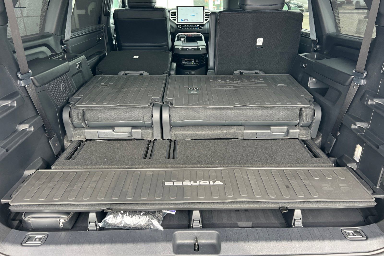 2025 Toyota Sequoia Platinum - Photo 13