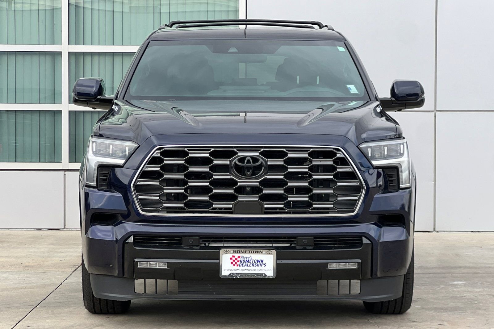 2025 Toyota Sequoia Platinum - Photo 6