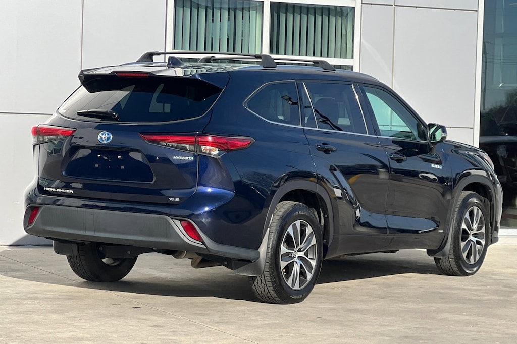 Certified 2021 Toyota Highlander Hybrid XLE SUV