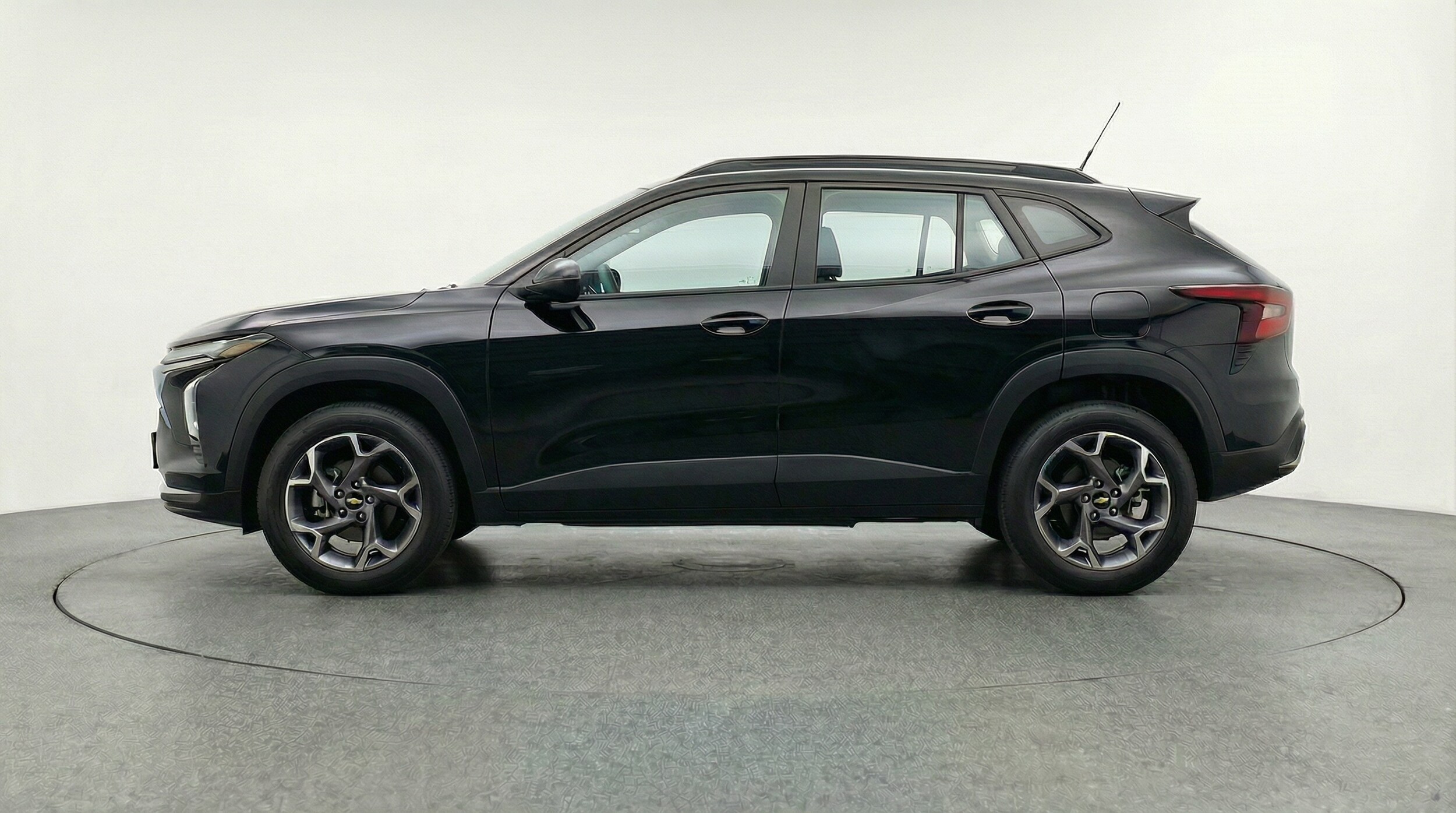 Thumbnail: 2025 Chevrolet Trax - 4