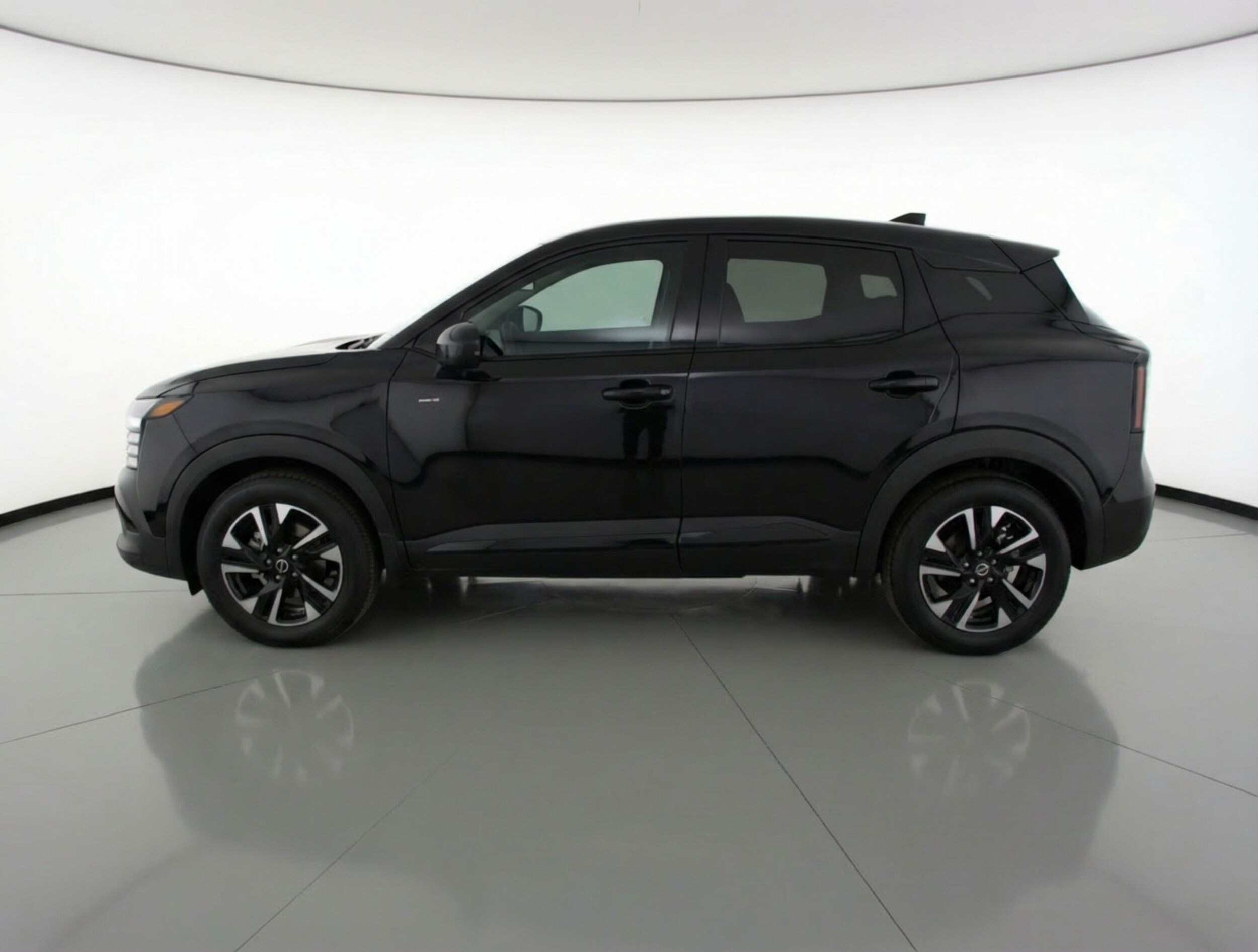 Thumbnail: 2025 Nissan Kicks - 4