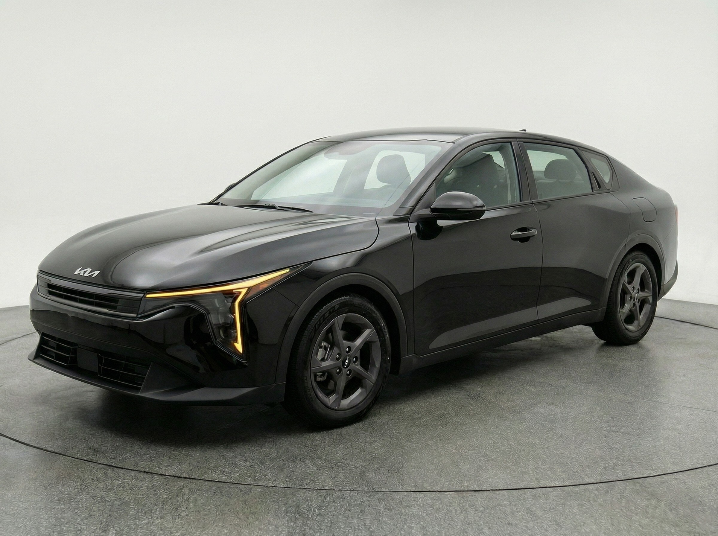 Thumbnail: 2025 Kia K4 - 3