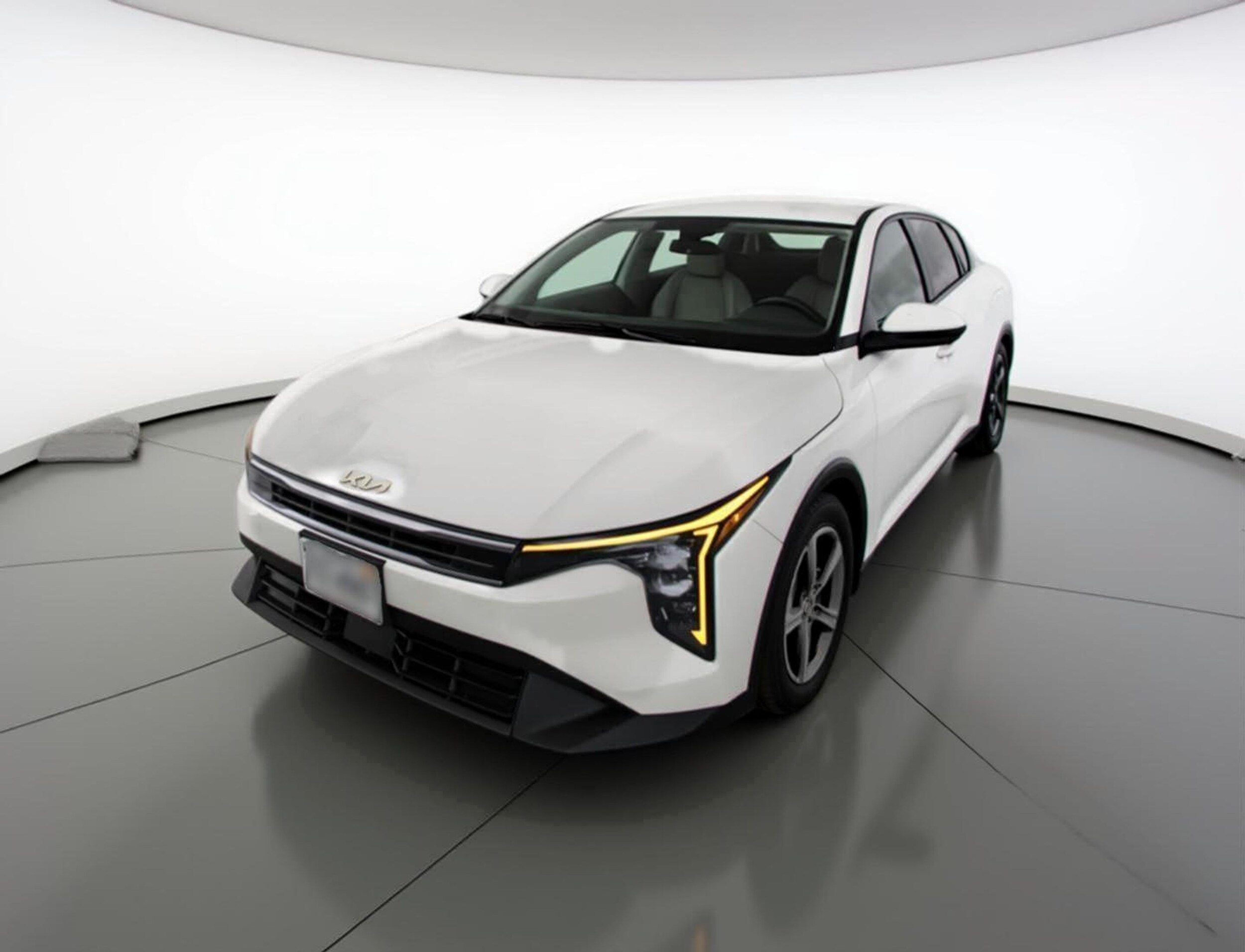 Thumbnail: 2025 Kia K4 - 3