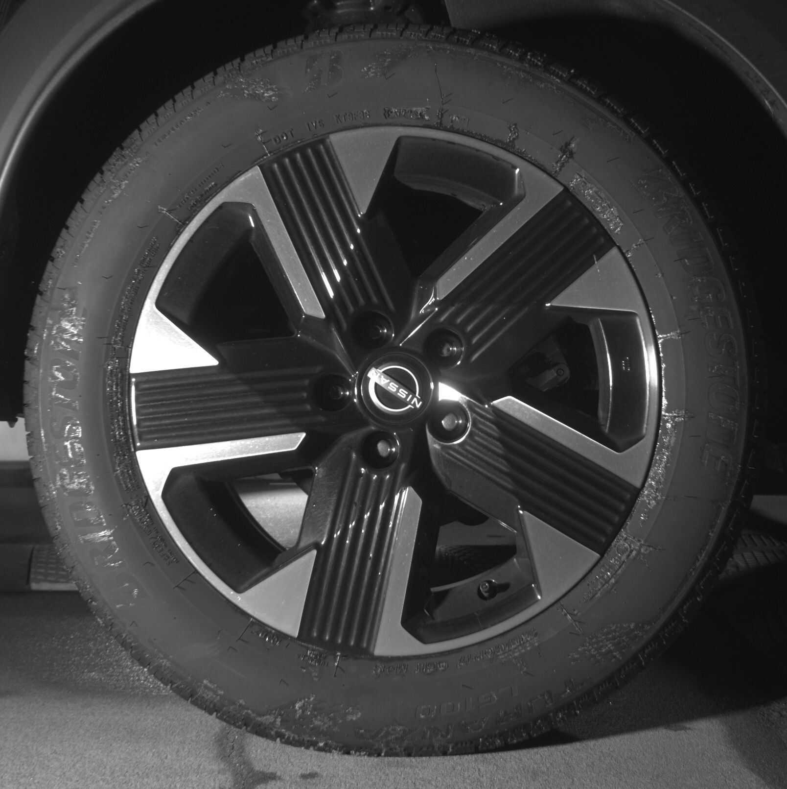 Thumbnail: 2025 Nissan Kicks - 12