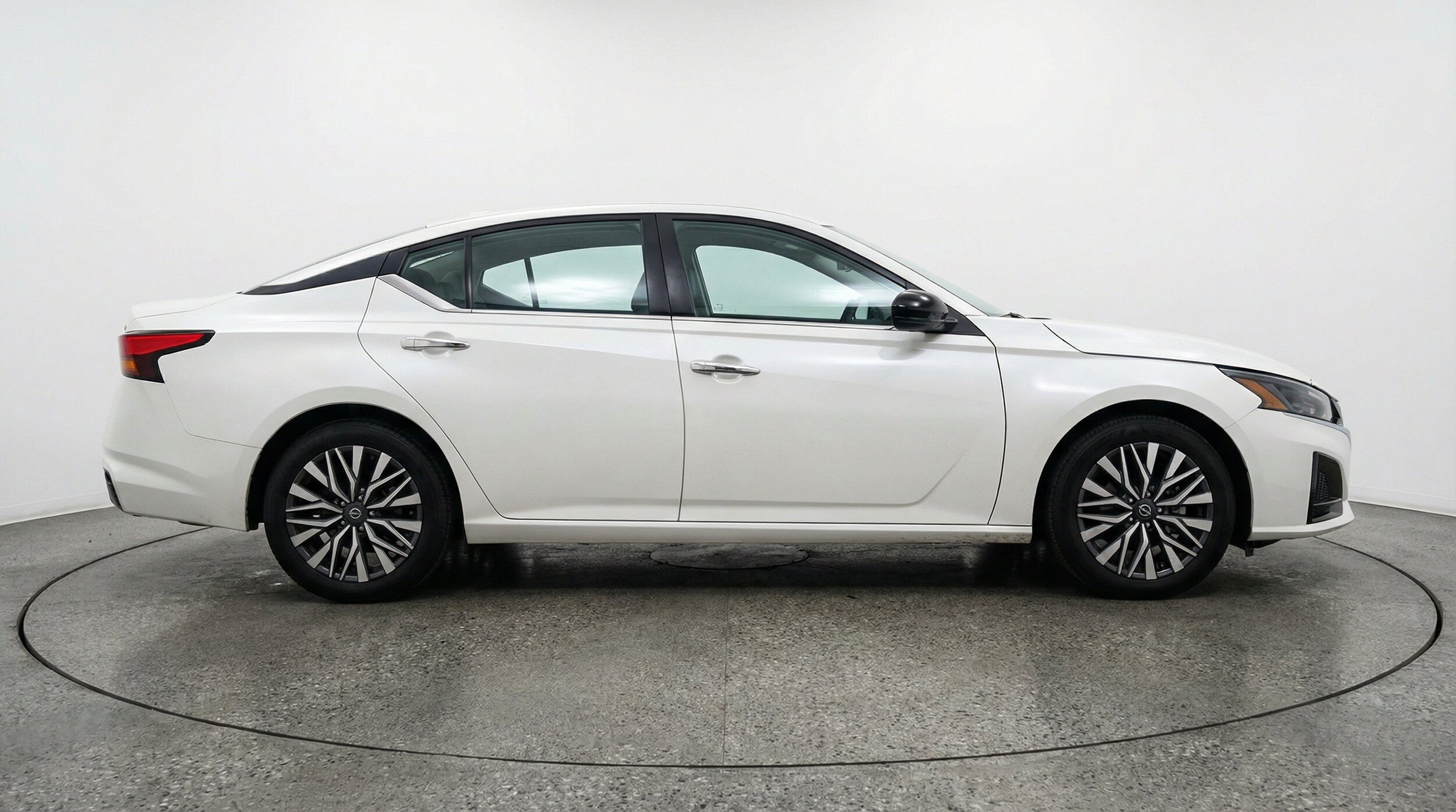 Thumbnail: 2025 Nissan Altima - 11