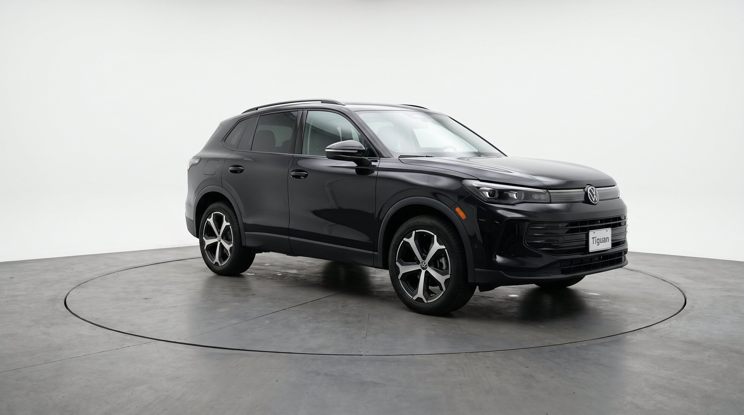 Thumbnail: 2026 Volkswagen Tiguan - 3