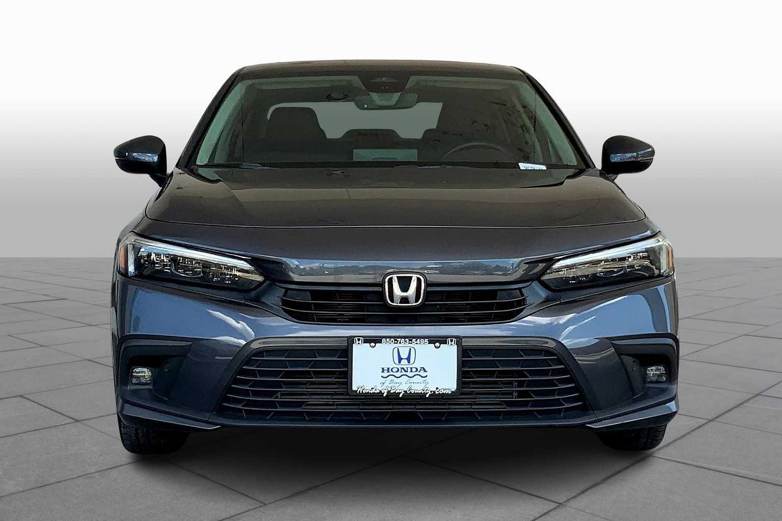 2022 Honda Civic Touring photo 2