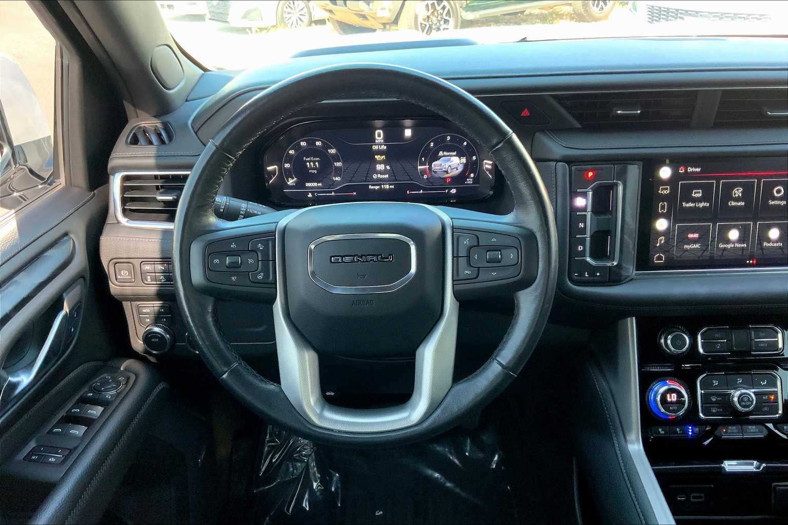 2022 Gmc Yukon Denali photo 3