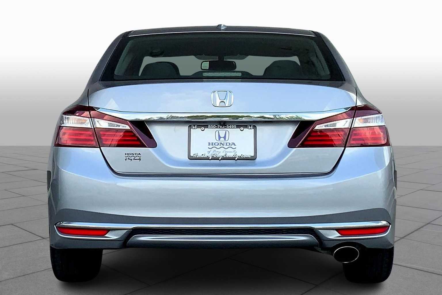 2016 Honda Accord EX-L photo 3