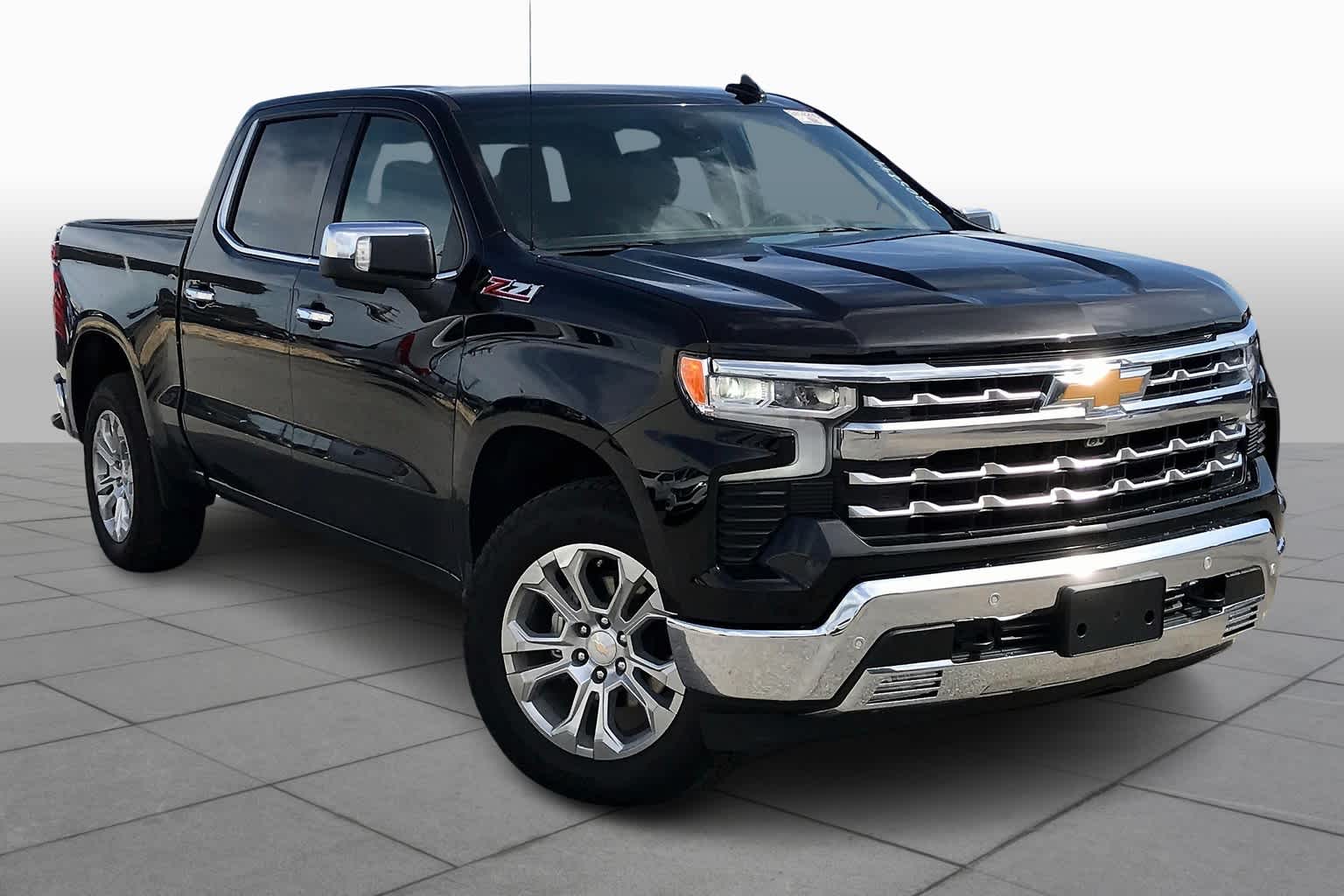 2024 Chevrolet Silverado 1500 LTZ photo 2