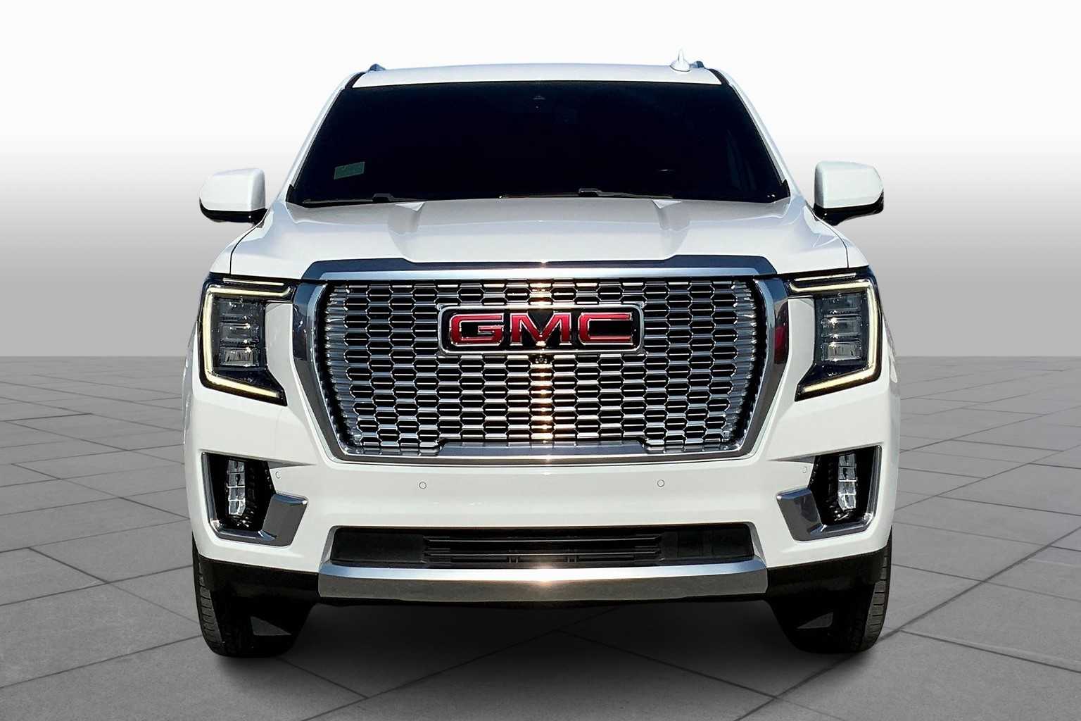 2022 Gmc Yukon Denali photo 2