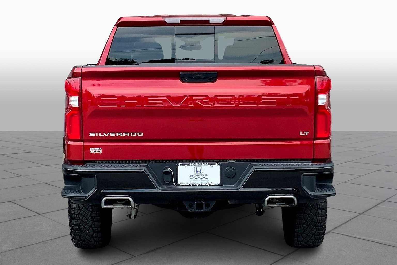 2024 Chevrolet Silverado 1500 LT Trail Boss photo 3