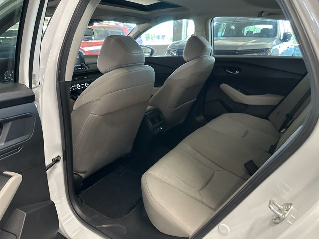2025 Honda Accord SE - Photo 8
