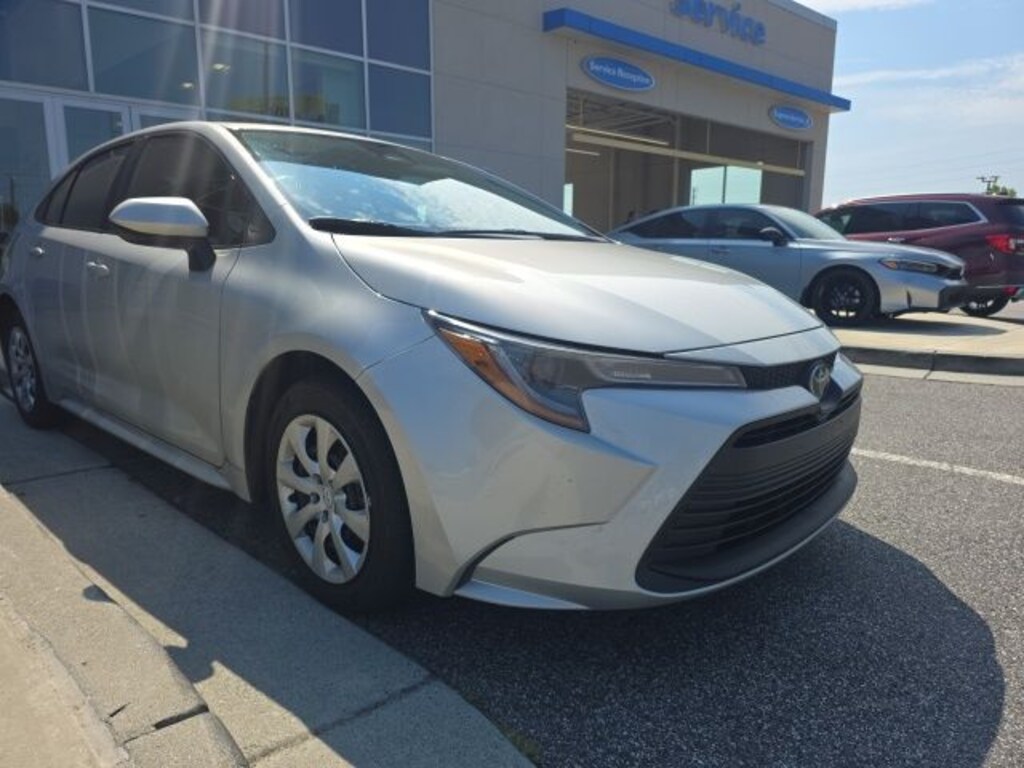 Used 2026 Toyota Corolla LE Sedan