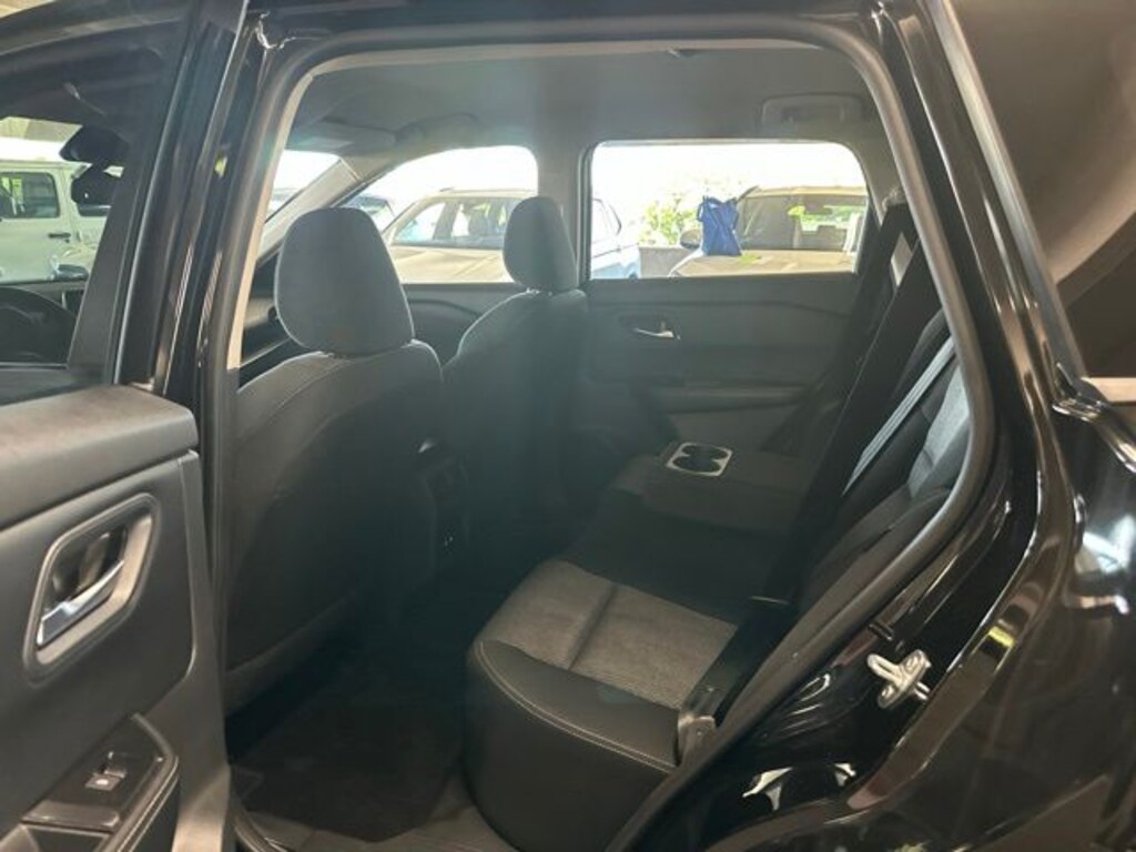 Used 2024 Nissan Rogue SV SUV