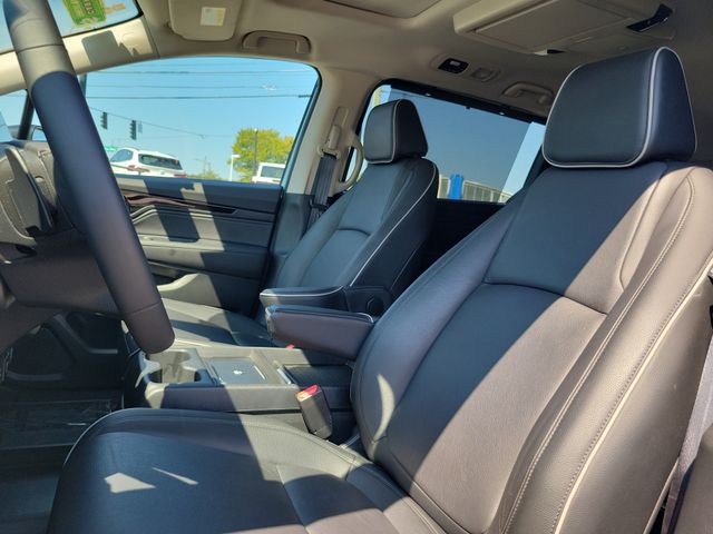 2025 Honda Odyssey Touring - Photo 11