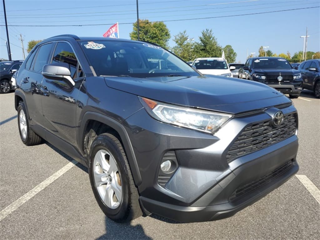 Used 2019 Toyota RAV4 XLE SUV