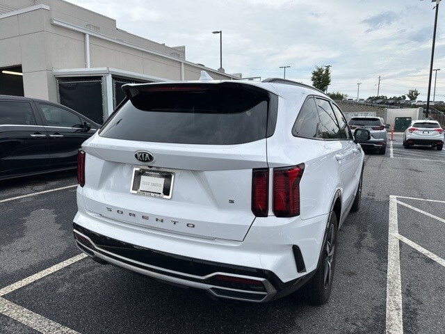 2021 Kia Sorento S photo 3