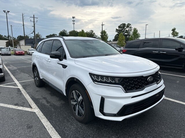 2021 Kia Sorento S photo 2