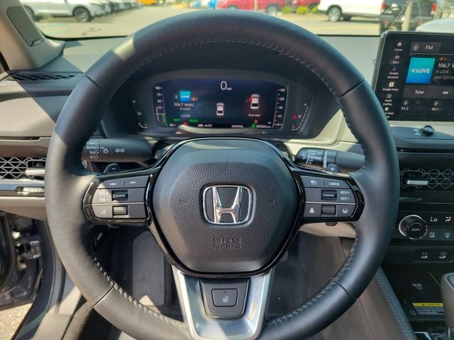 2025 Honda Accord Hybrid Touring - Photo 14
