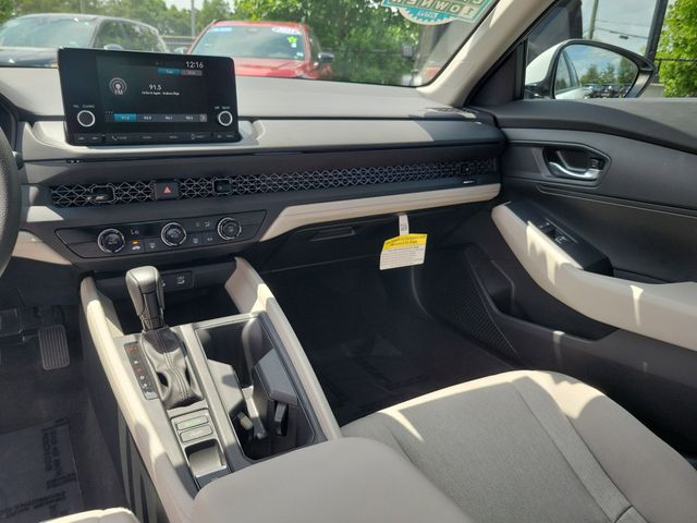 2025 Honda Accord LX - Photo 28