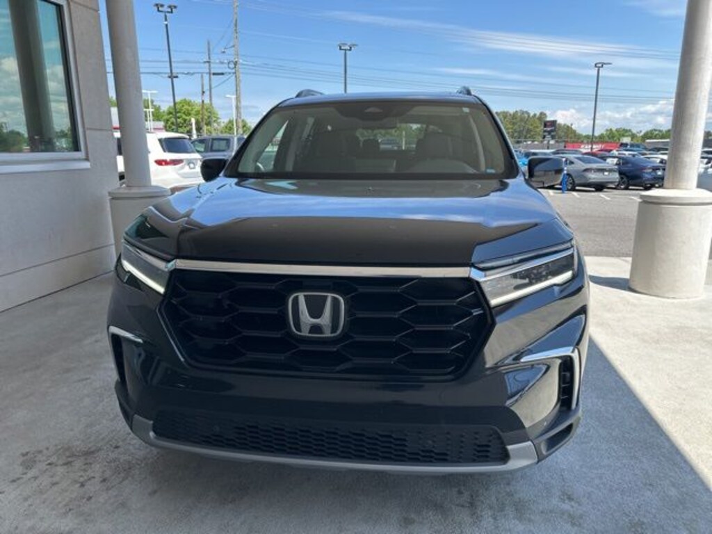 Certified 2024 Honda Pilot Touring SUV