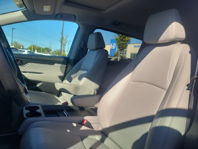 2024 Honda Odyssey EX-L - Photo 12